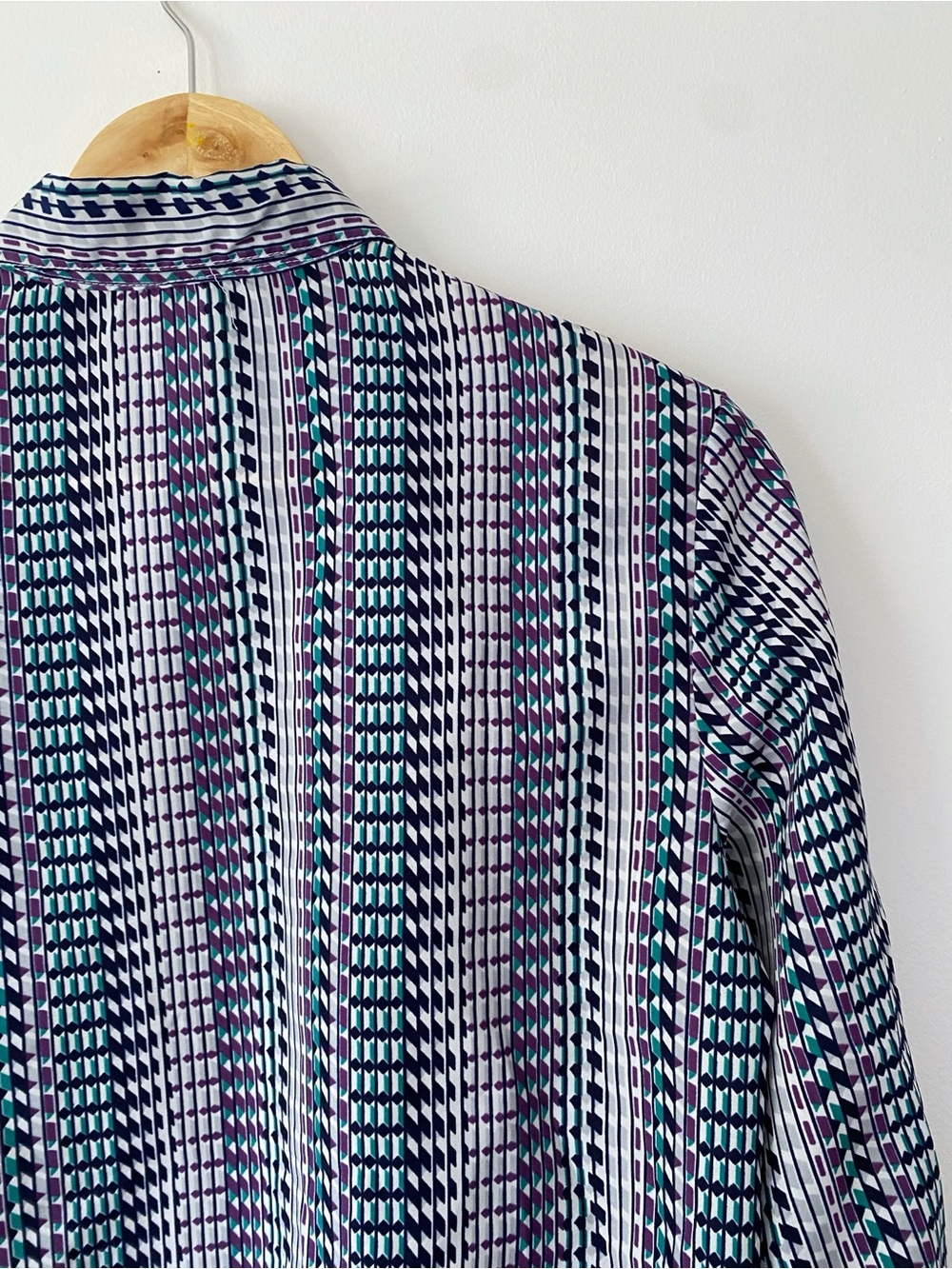 Vintage Geometric Multi-Stripe Patterned Button-Up Shirt - Blue & Purple - Picture 9 of 11